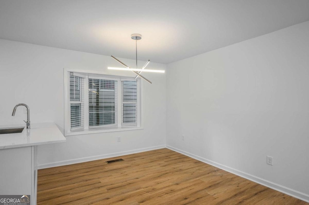 704 Durant Place Ne - Photo 6