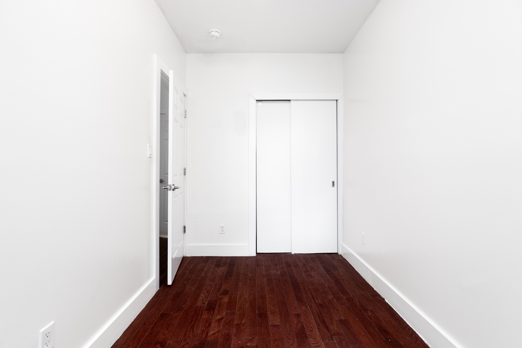 223 Bainbridge Street #3R - Photo 7