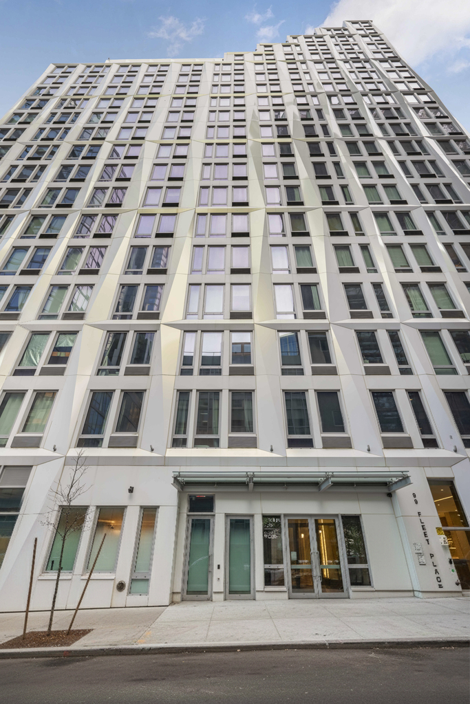 99 Fleet Place - Photo 3