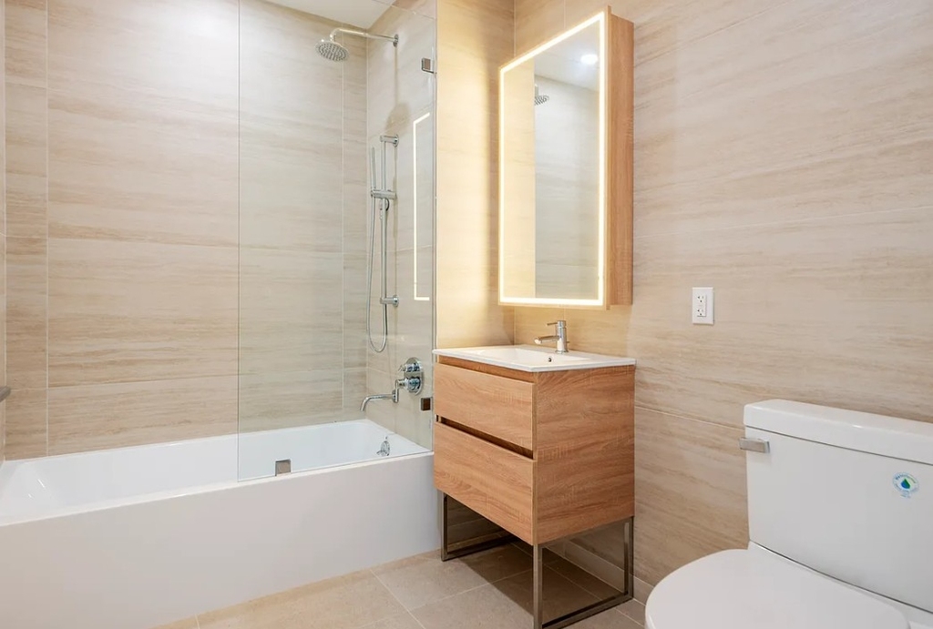 99 Fleet Place - Photo 0