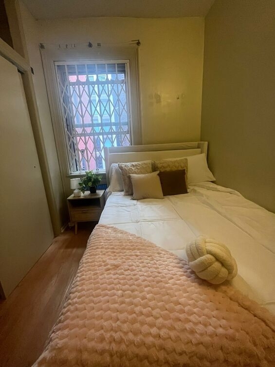 31 East 30th Street - Photo 1