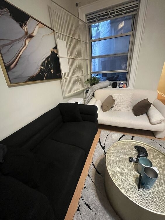 31 East 30th Street - Photo 2