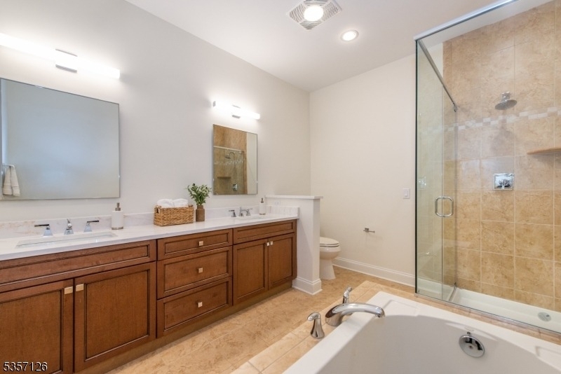 545 Morris Ave - Photo 13