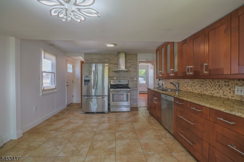 211 Bradford Ave - Photo 9