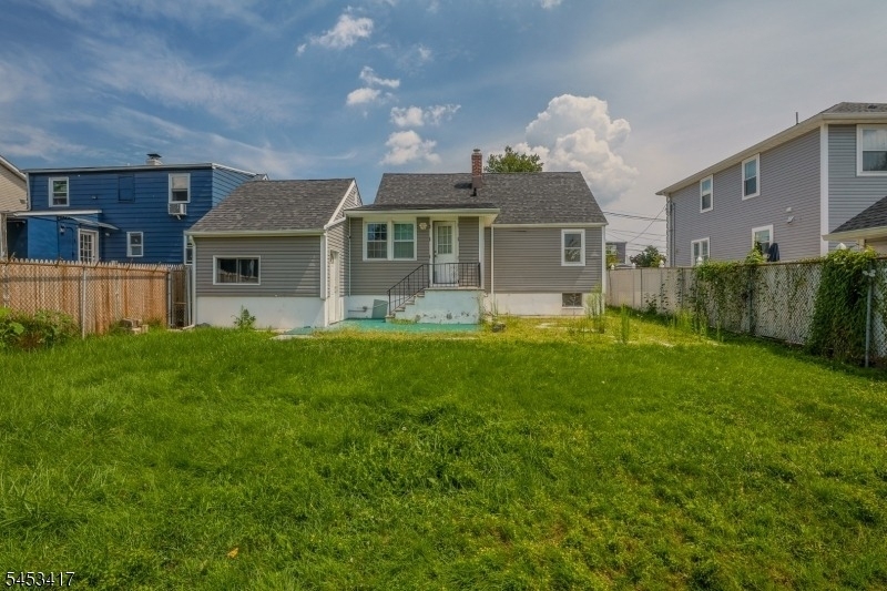211 Bradford Ave - Photo 14