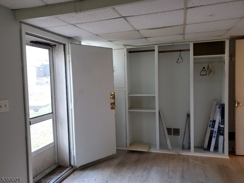 81 Western Ave - Photo 9