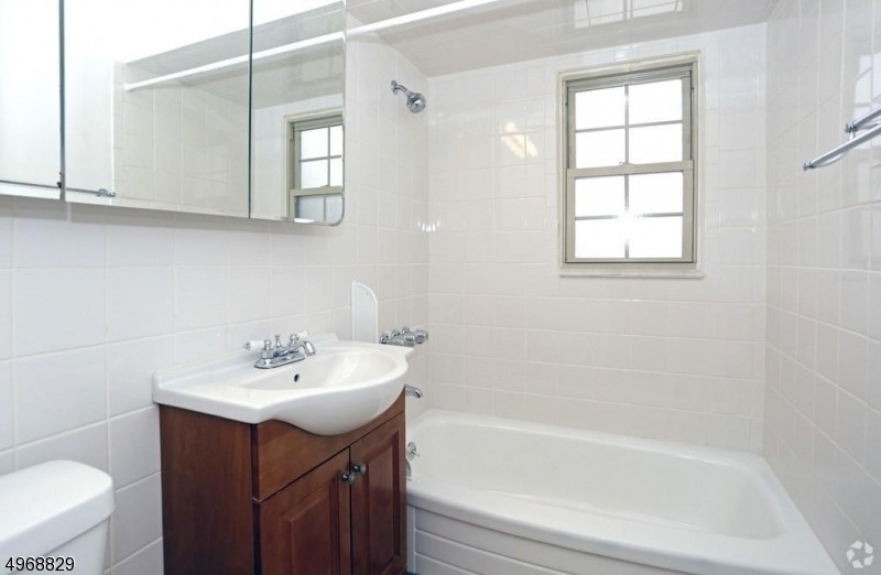 64 Mill St - Photo 1