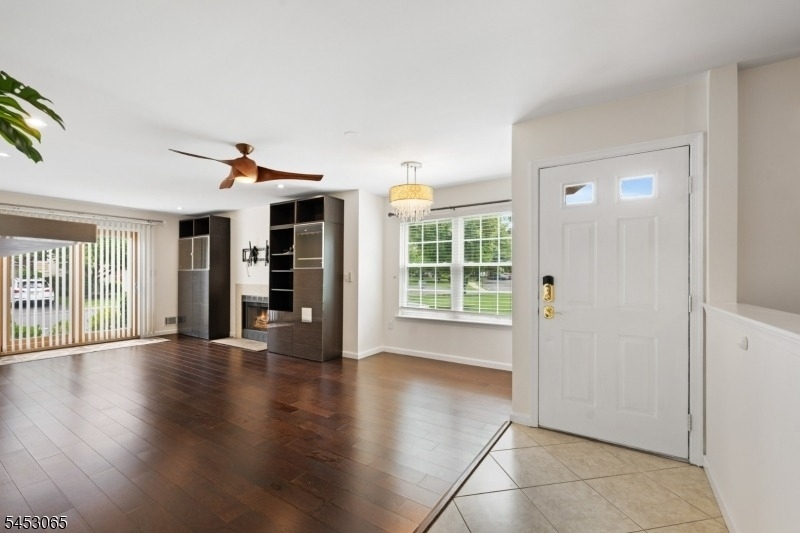2501 Vroom Dr - Photo 2