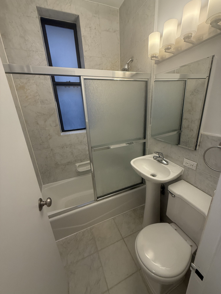 East 83rd Street - Photo 6