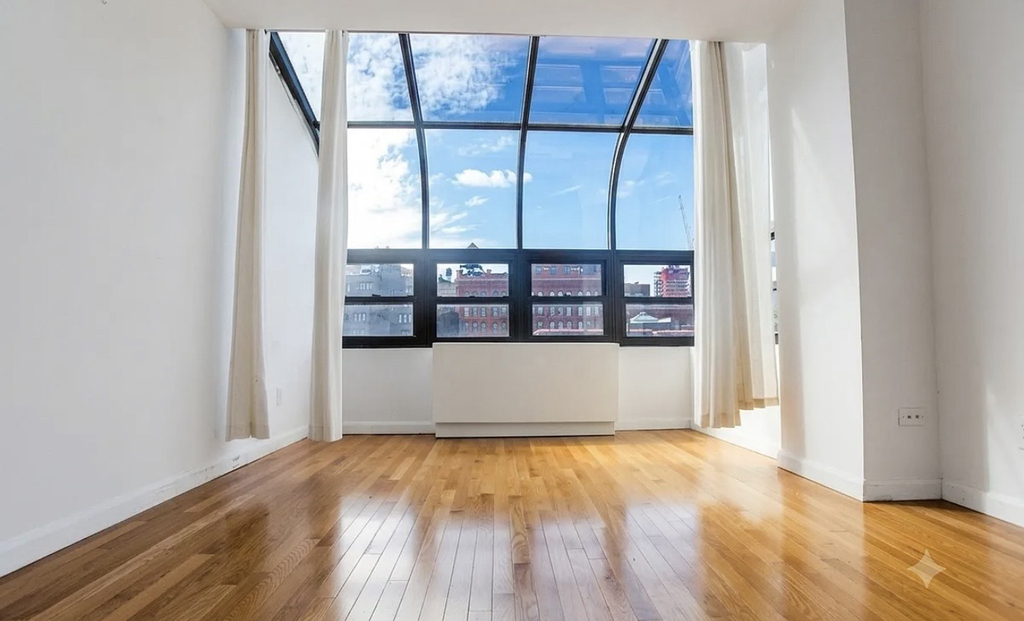 259 Elizabeth Street - Photo 1