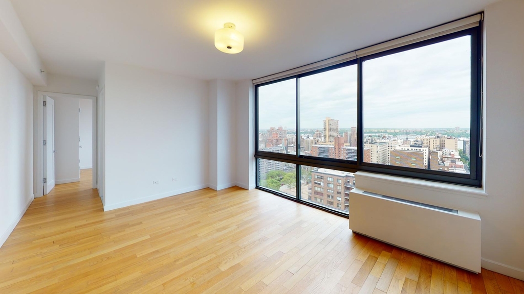 808 Columbus Ave - Photo 2