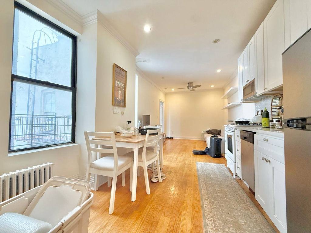 41 Jefferson Street - Photo 2