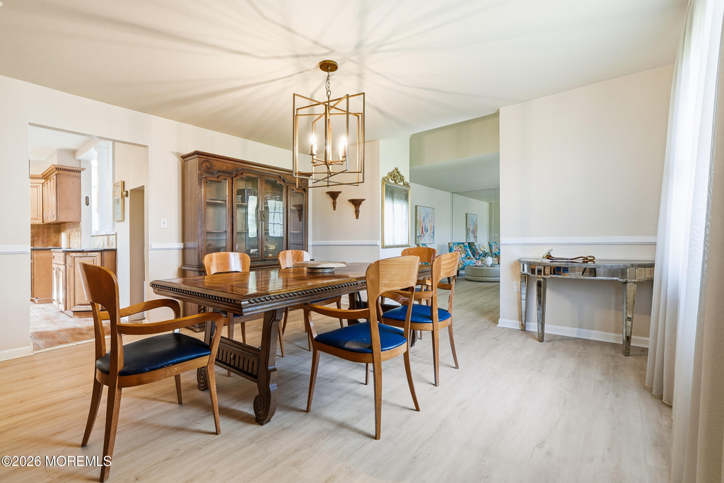 470 Monmouth Place - Photo 13