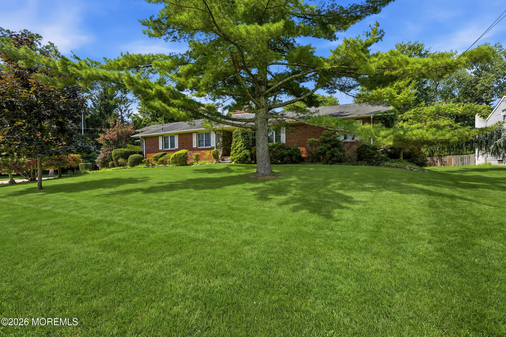 470 Monmouth Place - Photo 49