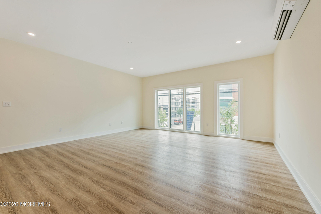 700 Bangs Avenue - Photo 4
