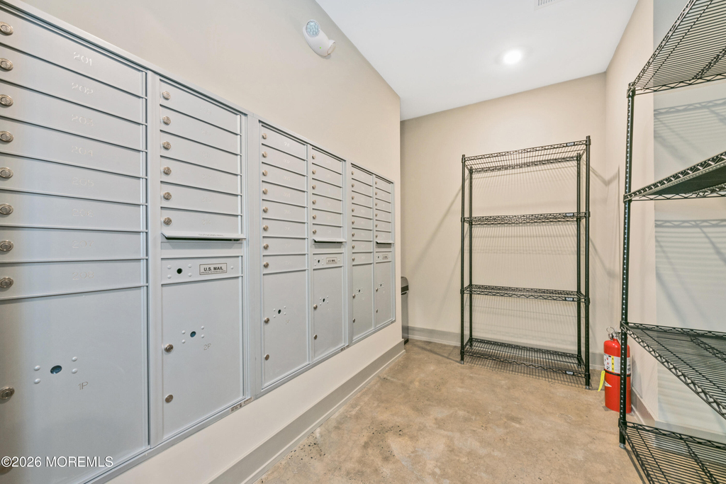 700 Bangs Avenue - Photo 7