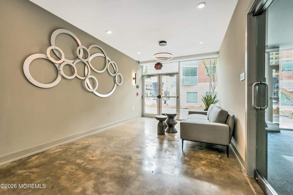 700 Bangs Avenue - Photo 3