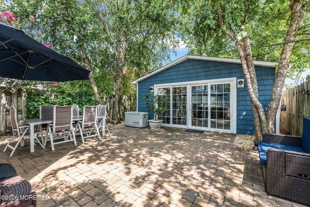 706 E Street - Photo 46