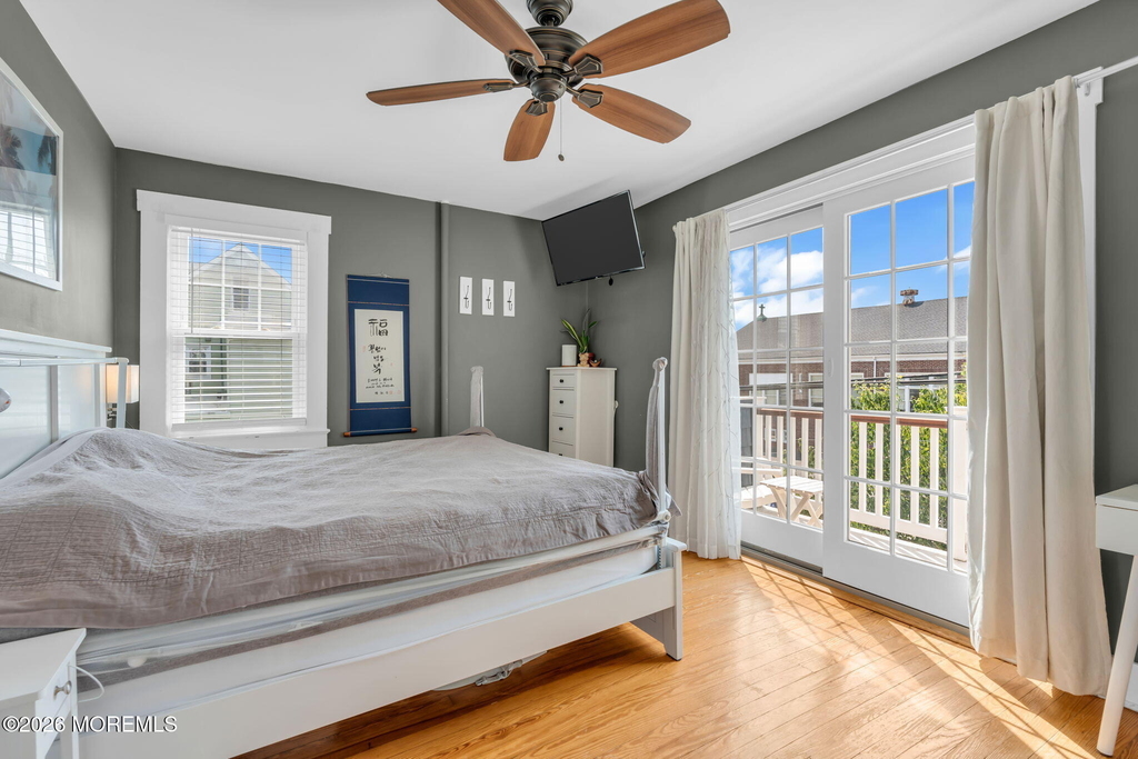 706 E Street - Photo 24