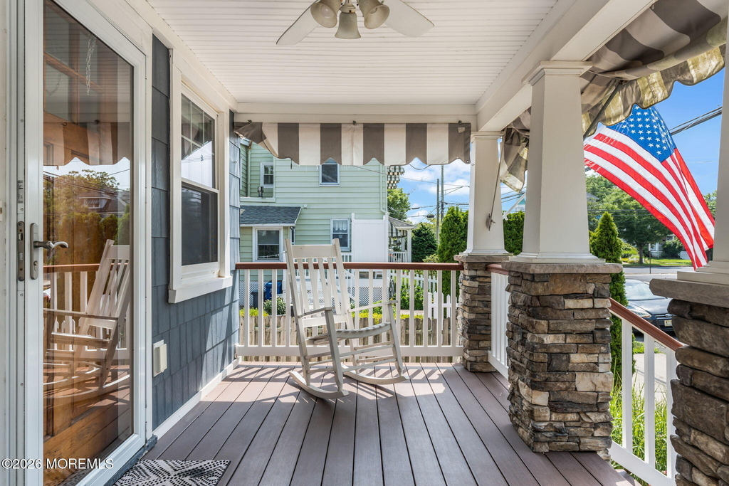 706 E Street - Photo 4