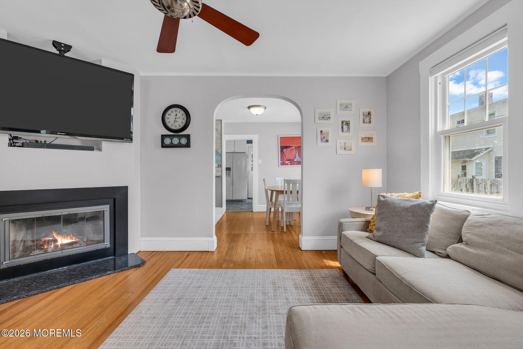706 E Street - Photo 10