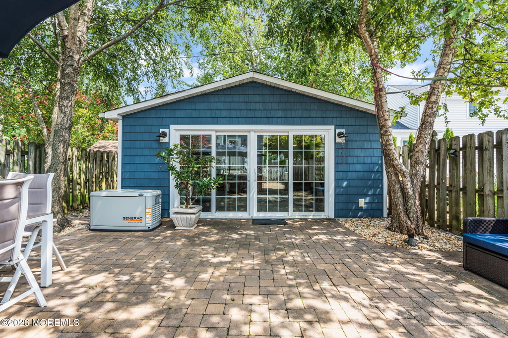706 E Street - Photo 45