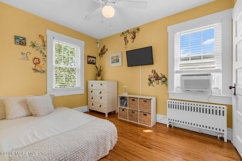 706 E Street - Photo 33