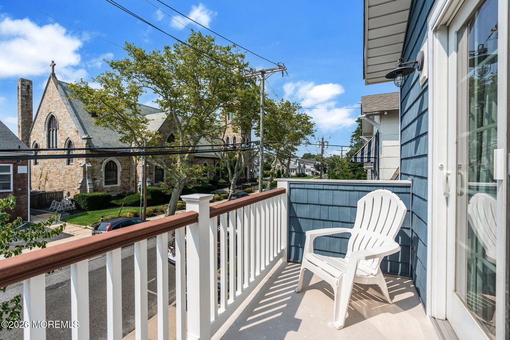 706 E Street - Photo 27