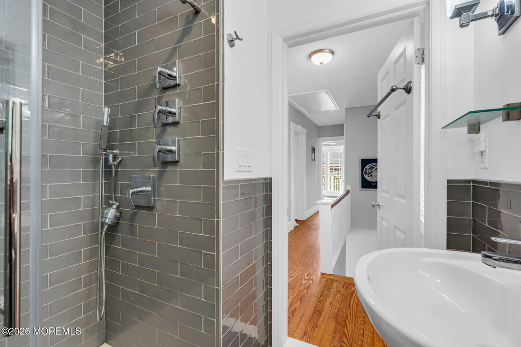 706 E Street - Photo 29
