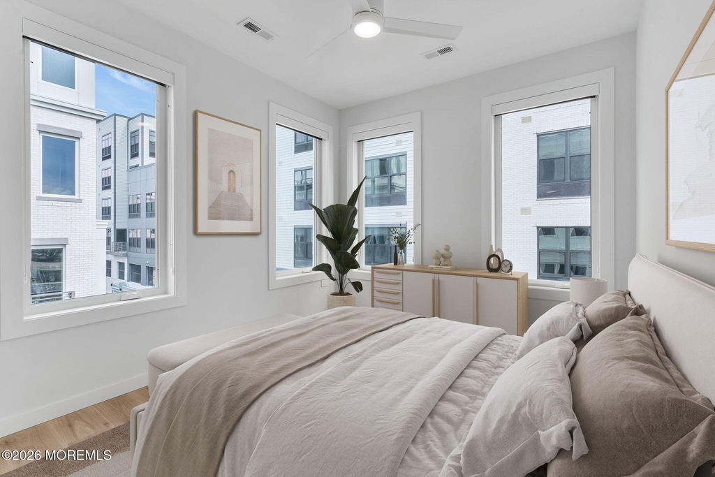 1150 Kingsley Street - Photo 8