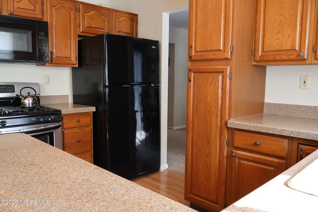 2409 Coral Leaf Road - Photo 5