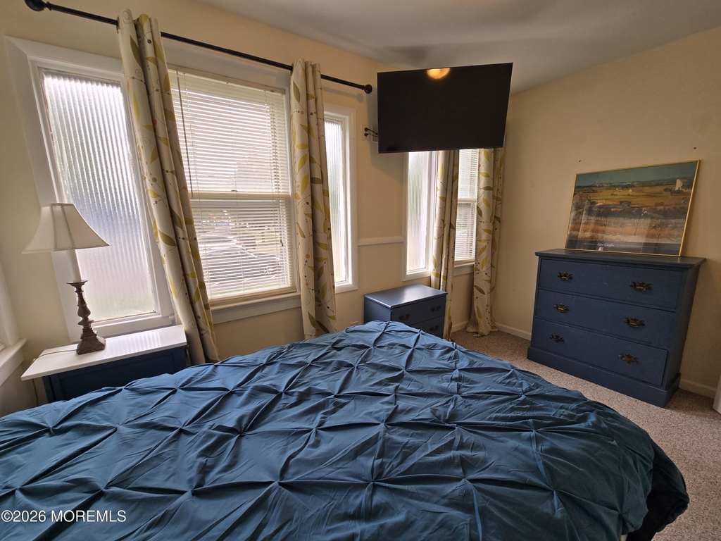 711 Grand Avenue - Photo 12