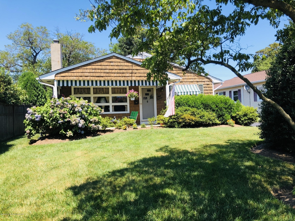 814 Shore Road - Photo 1