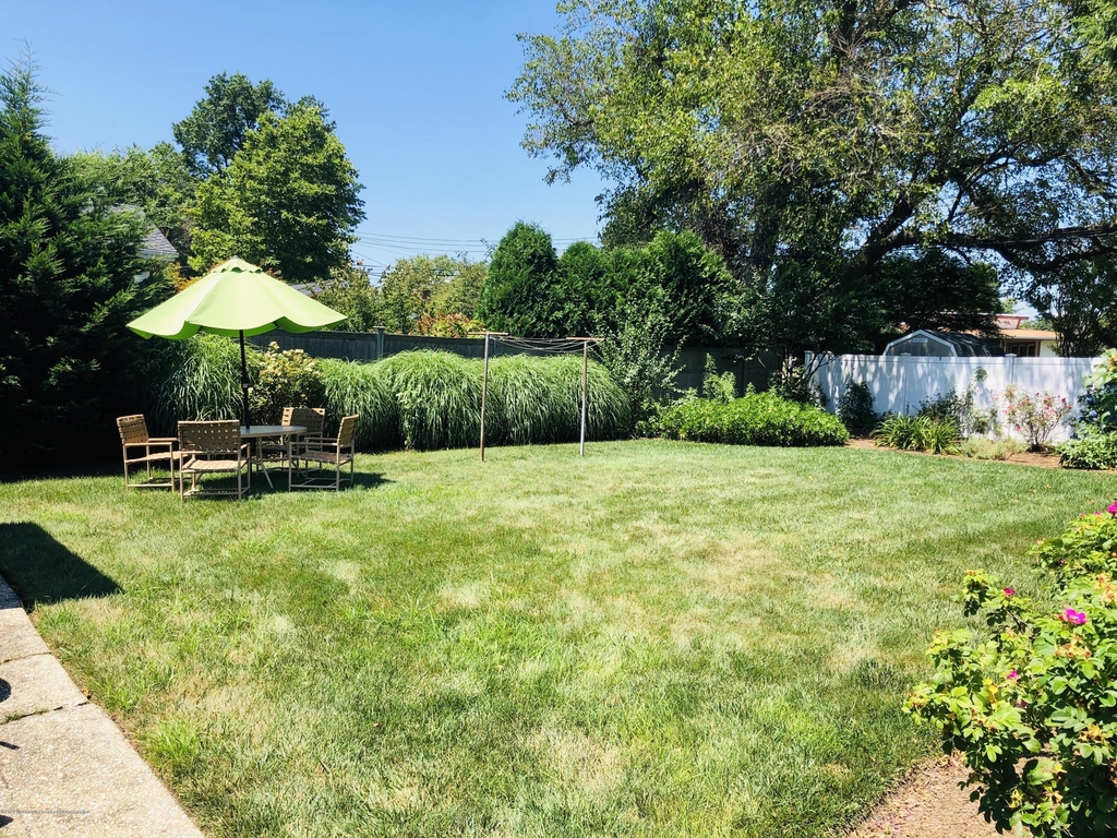814 Shore Road - Photo 22