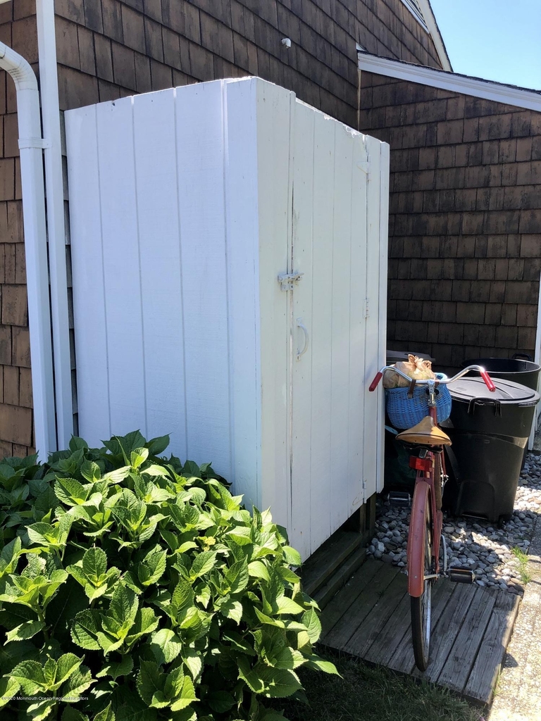 814 Shore Road - Photo 21