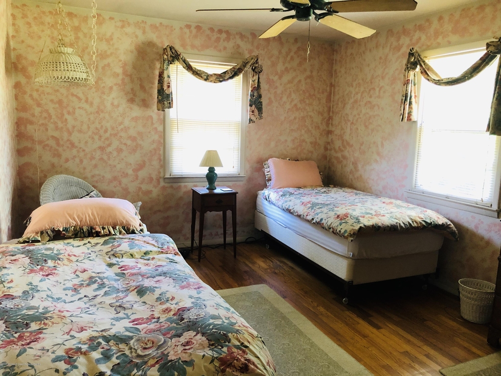 814 Shore Road - Photo 15