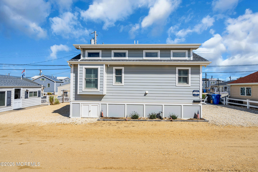24 E Penguin Way - Photo 0