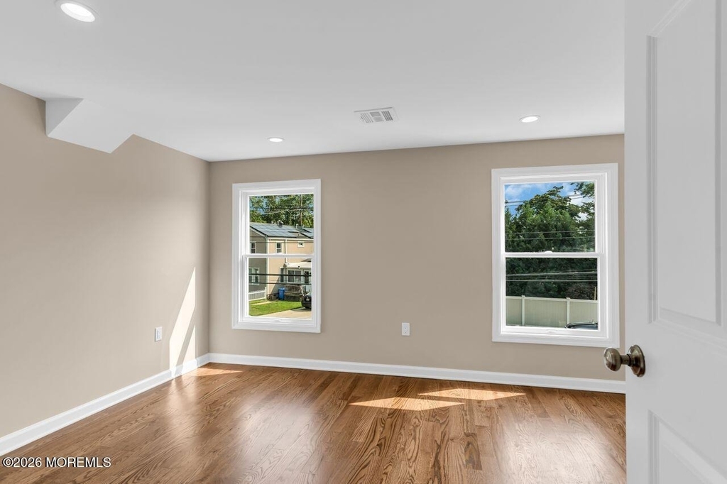 18 Maple Avenue - Photo 13