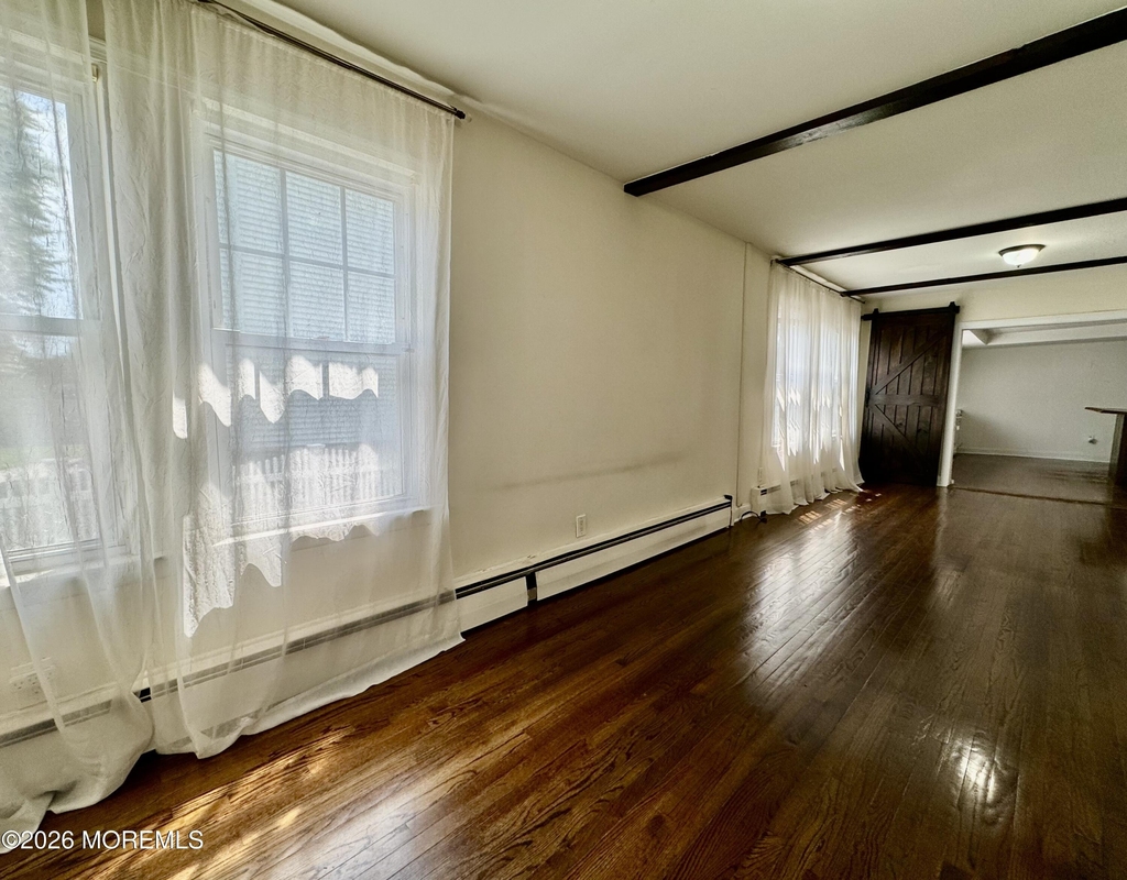 410 2nd Avenue - Photo 4