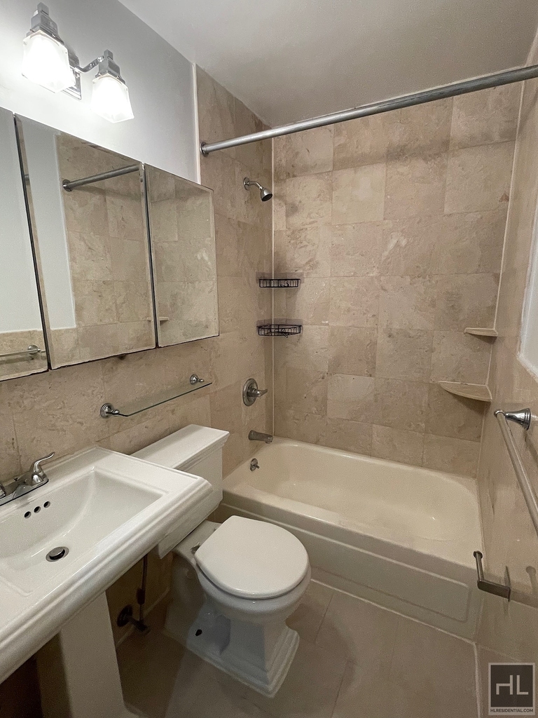 E 13th St. - Photo 3