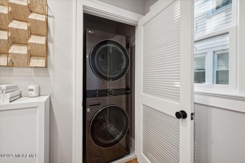 1102 2nd Avenue - Photo 9