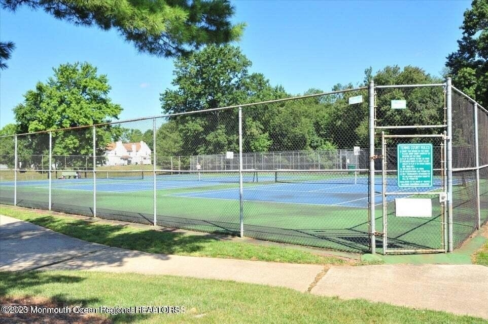 337 Devon Place - Photo 14
