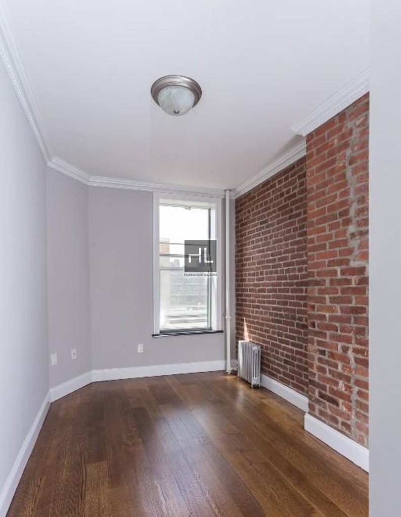 W 53rd St. - Photo 6