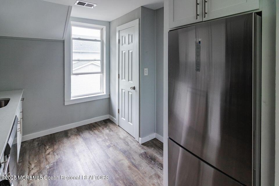 306 Henley Avenue - Photo 2