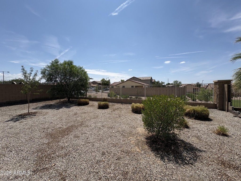 23549 W Hopi Street - Photo 21