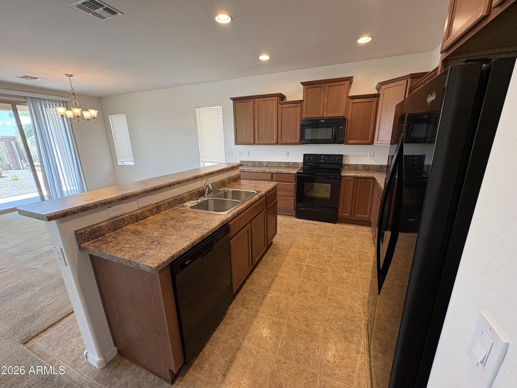 23549 W Hopi Street - Photo 4