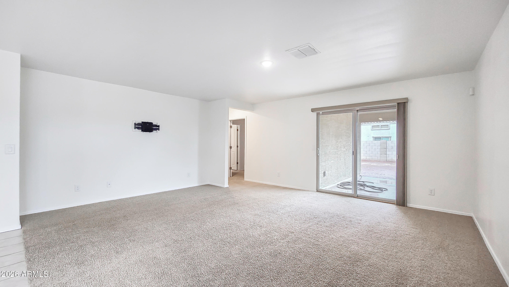 8562 S 253rd Avenue - Photo 7