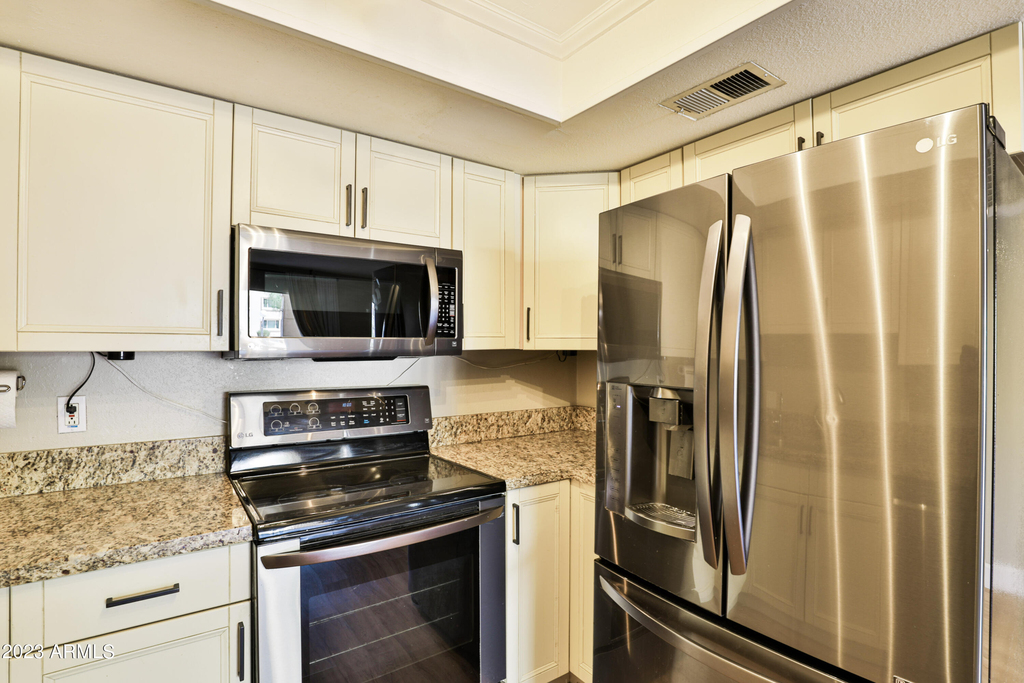 7920 E Camelback Road - Photo 6