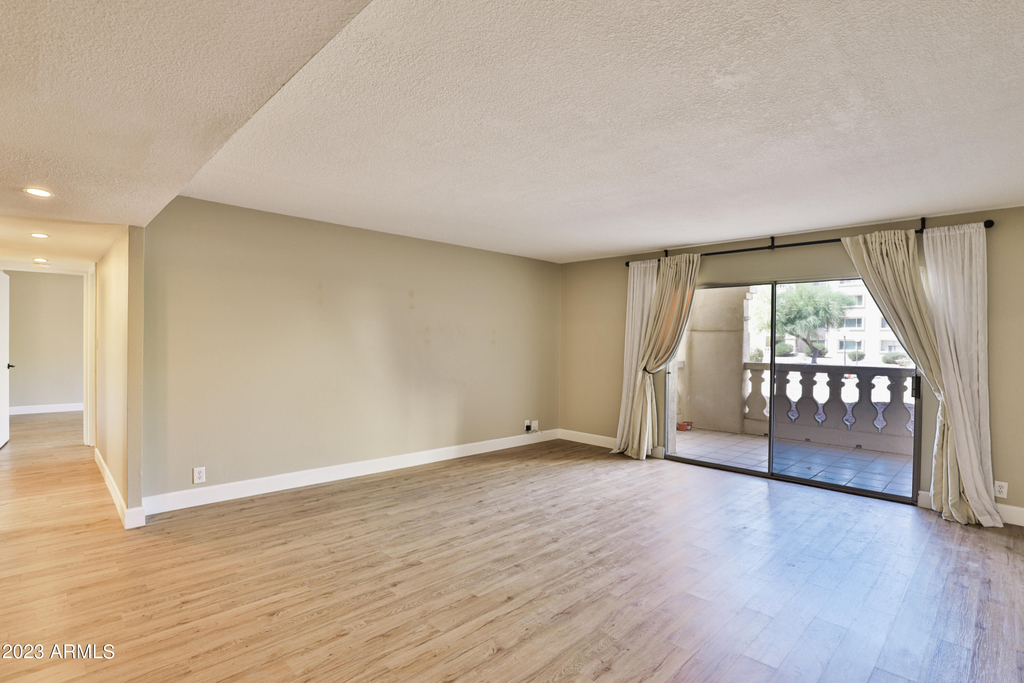 7920 E Camelback Road - Photo 4