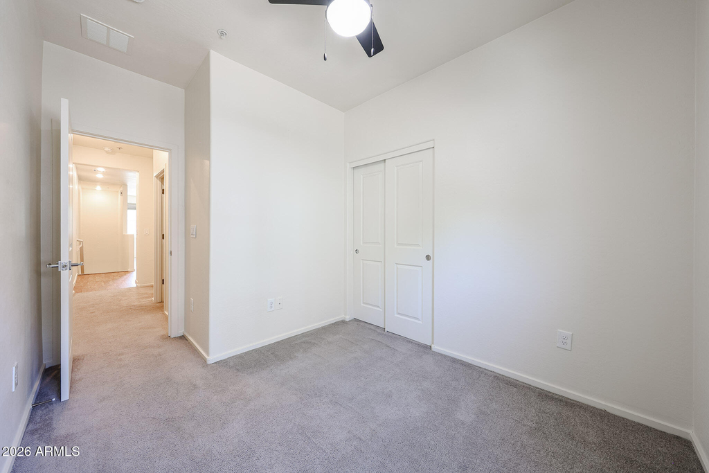 2321 E Hidalgo Avenue - Photo 22